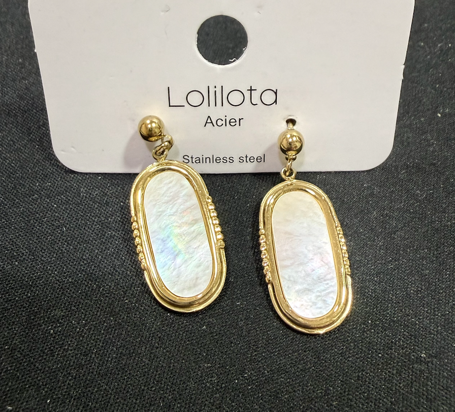 boucle oreille dore pendante nacre