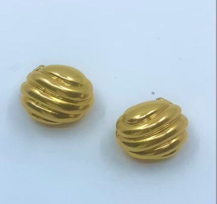 boucle oreille dore raye coquillage