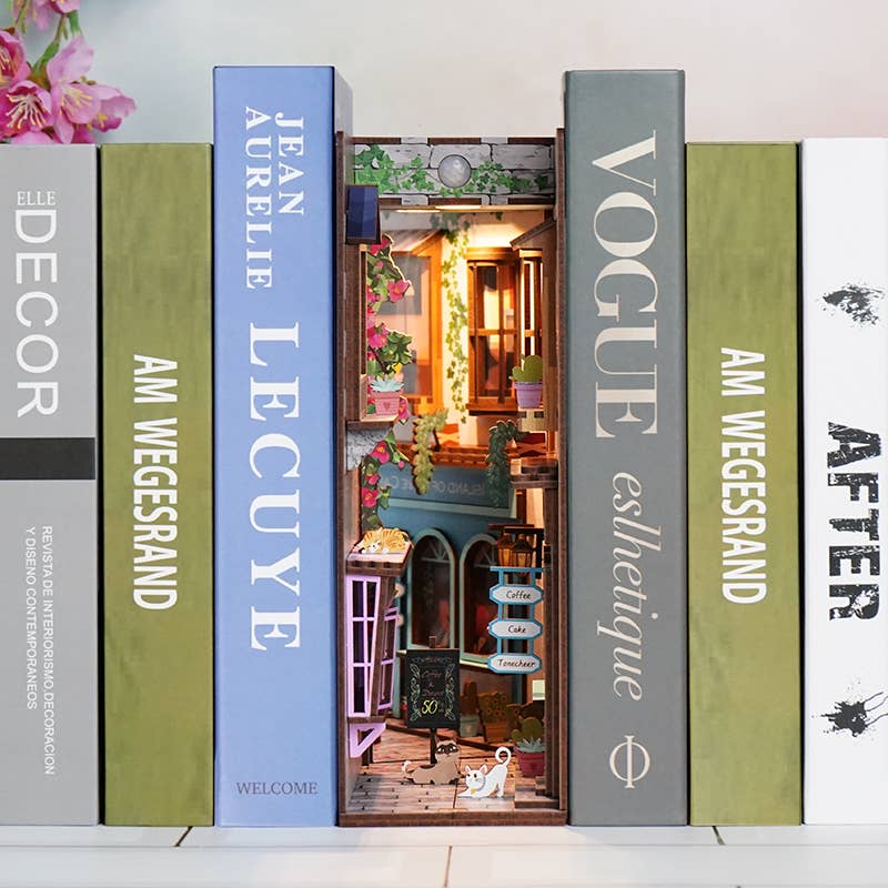 Book Nook : Island of Love