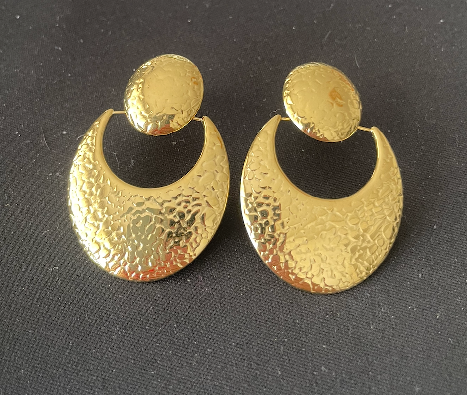 boucle oreille dore martelée