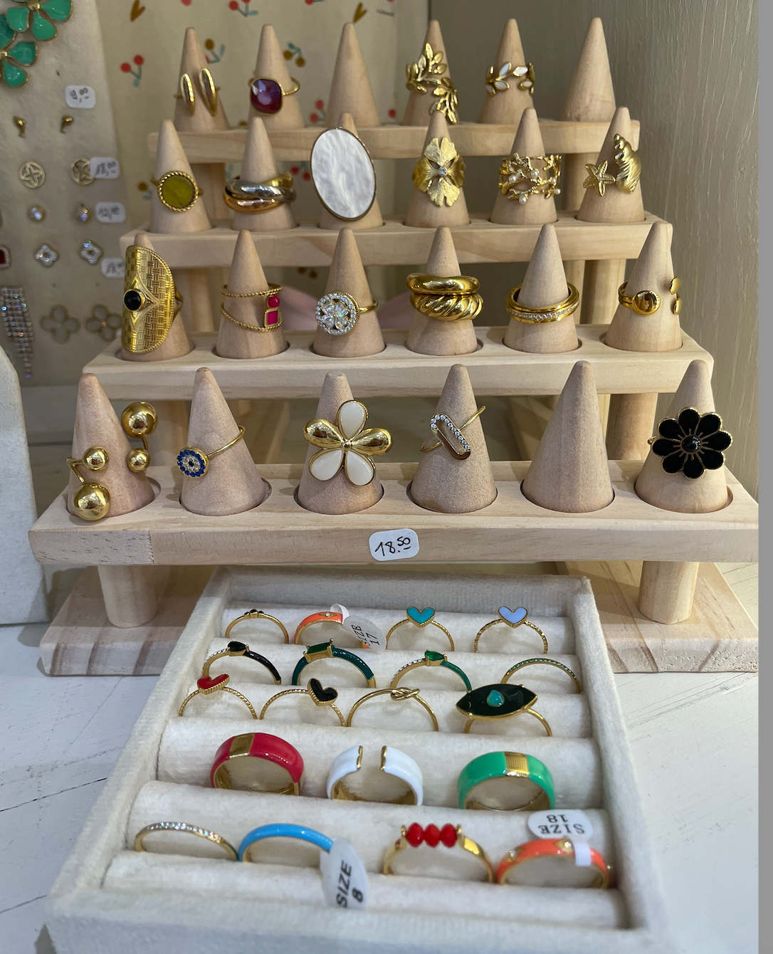Bagues avec motifs ou pierres