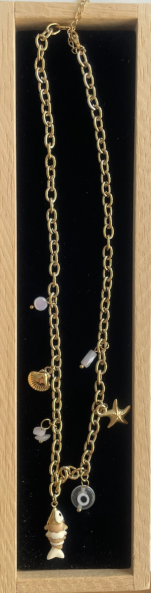collier doré poisson
