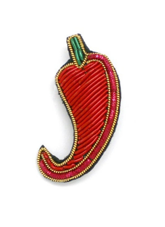 Broche brodée piment