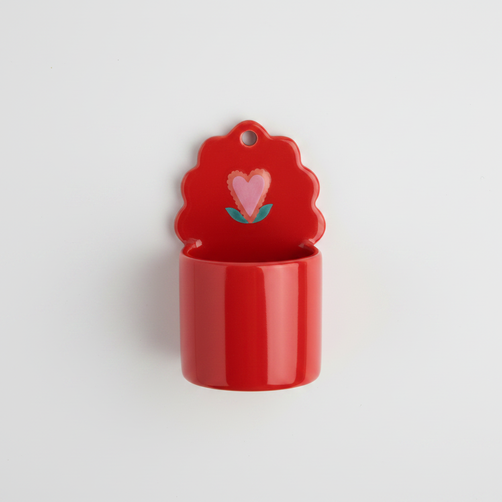 Pot fleur coeur à suspendre rouge