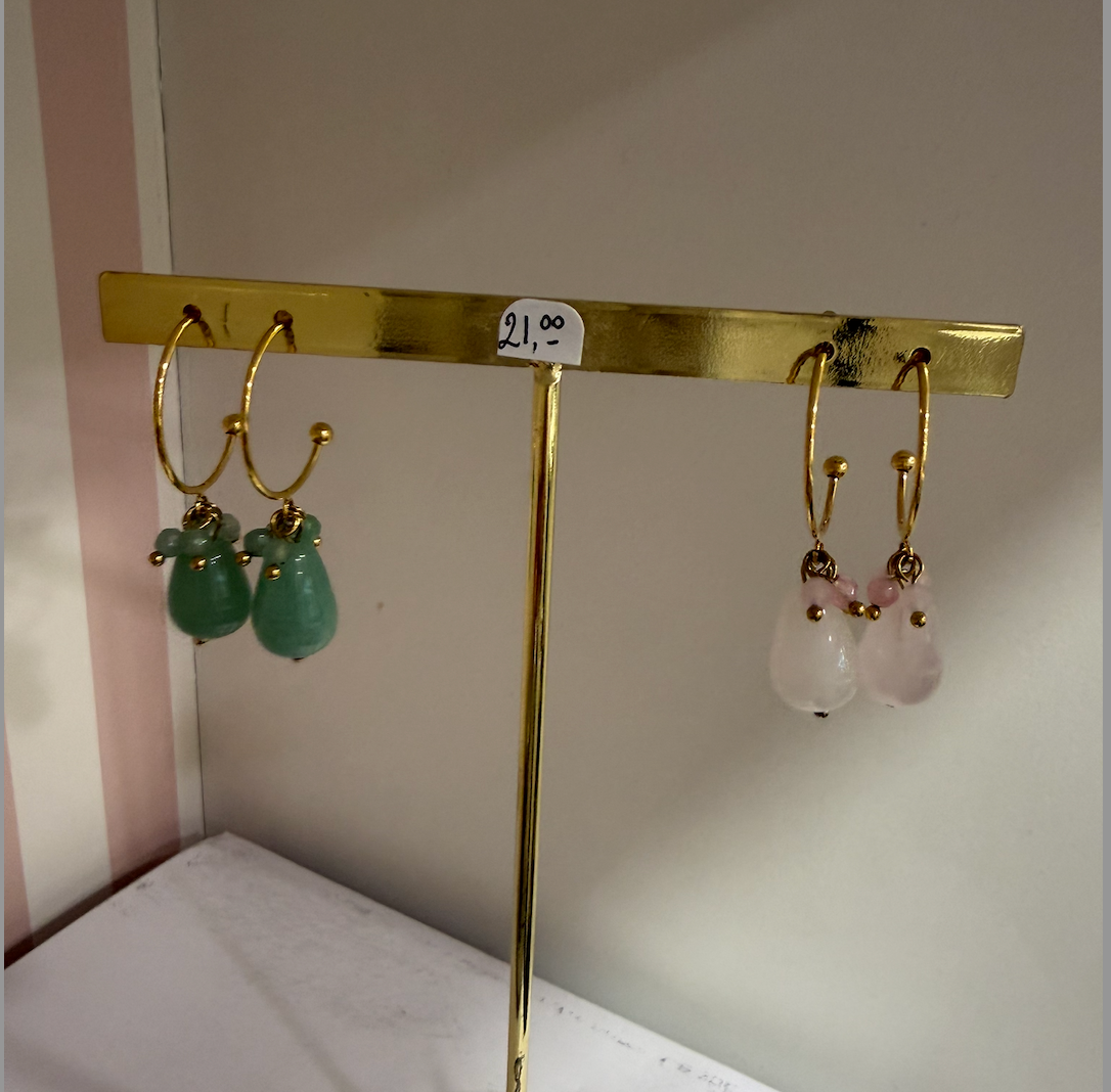 boucle oreille dore pierre vert rose pendante