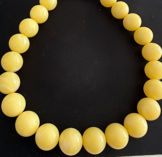collier grosse perle plastique jaune