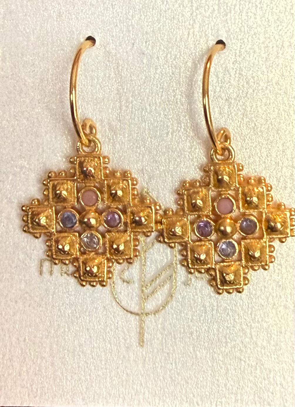 Boucles d'oreilles P.O pendantes carrées opale rose