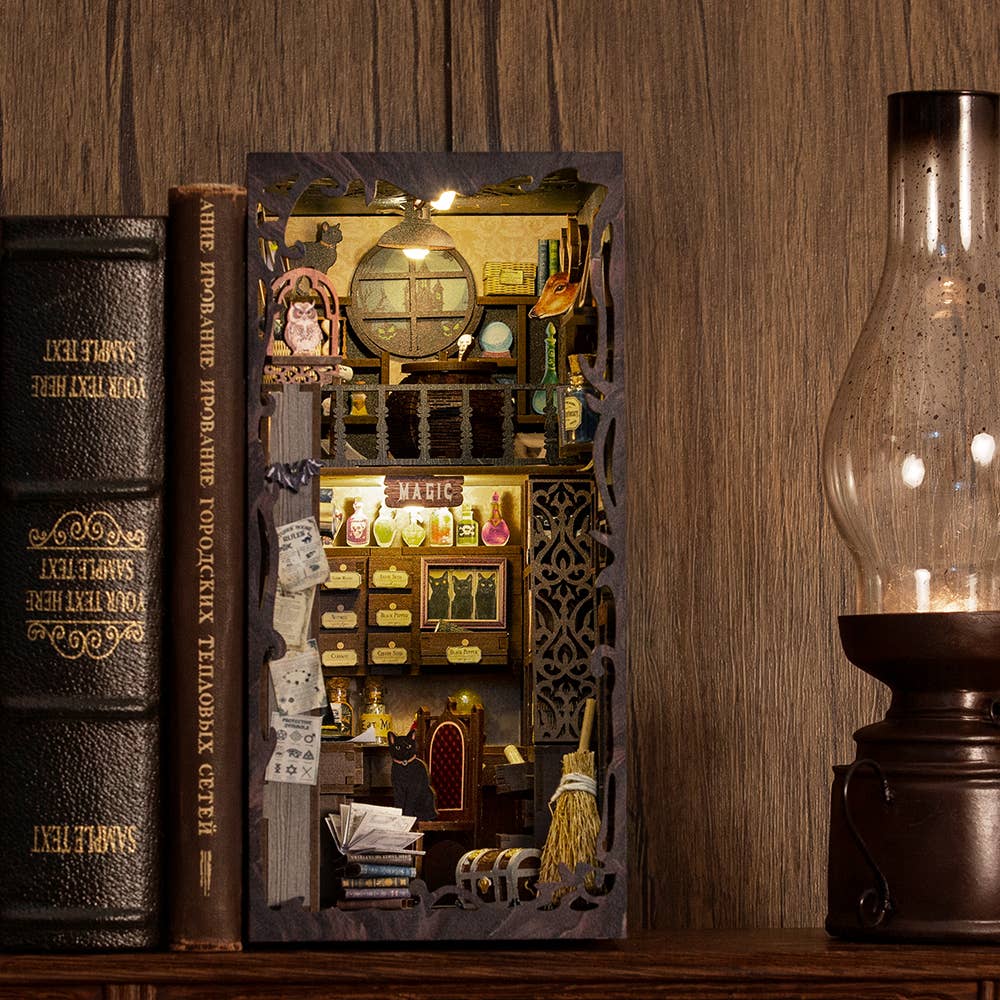 Book Nook : Magic pharmacistwith avec Protection Anti-poussière