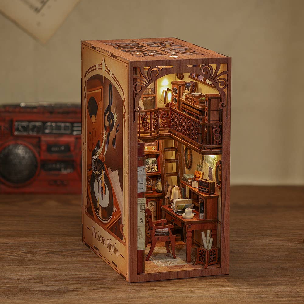 Book Nook : the secret rhythmwith avec cache-poussière